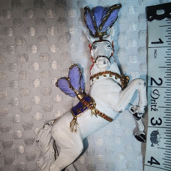 HAMILTON COLLECTION EUC RINGLING BROS. MINATURE METAL PROFORMING HORSE FIGURINE - Picture 2 of 8